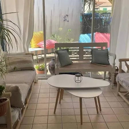 Maison Renovee De Style Aux Sables Vignier *